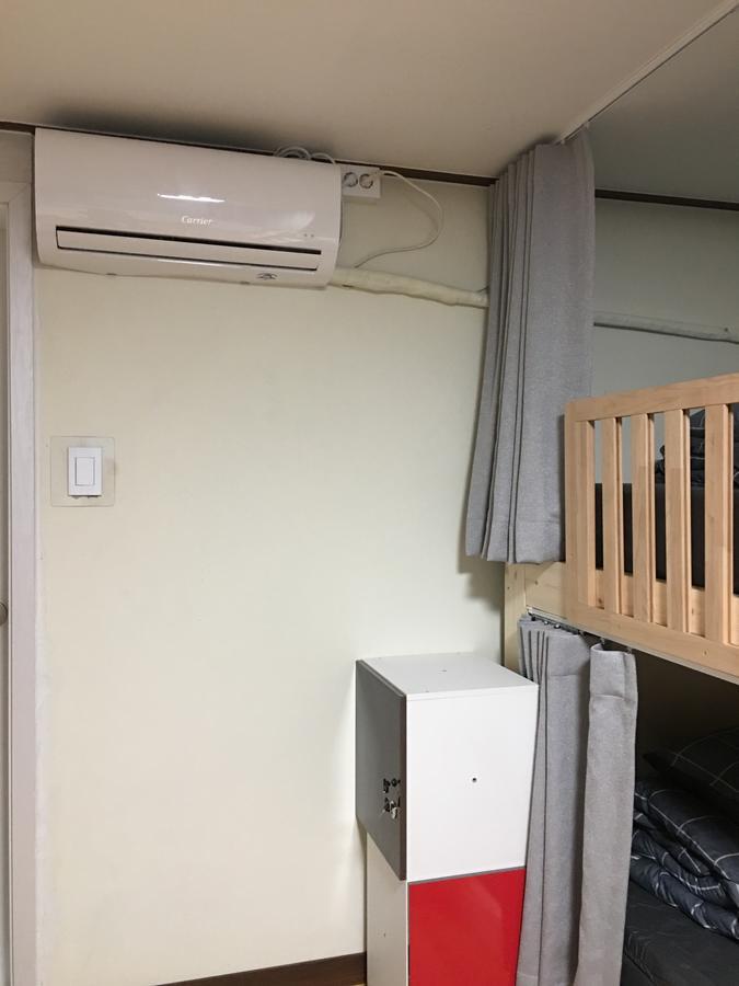 Take 1 Guesthouse Hongdae Seoul Exterior photo